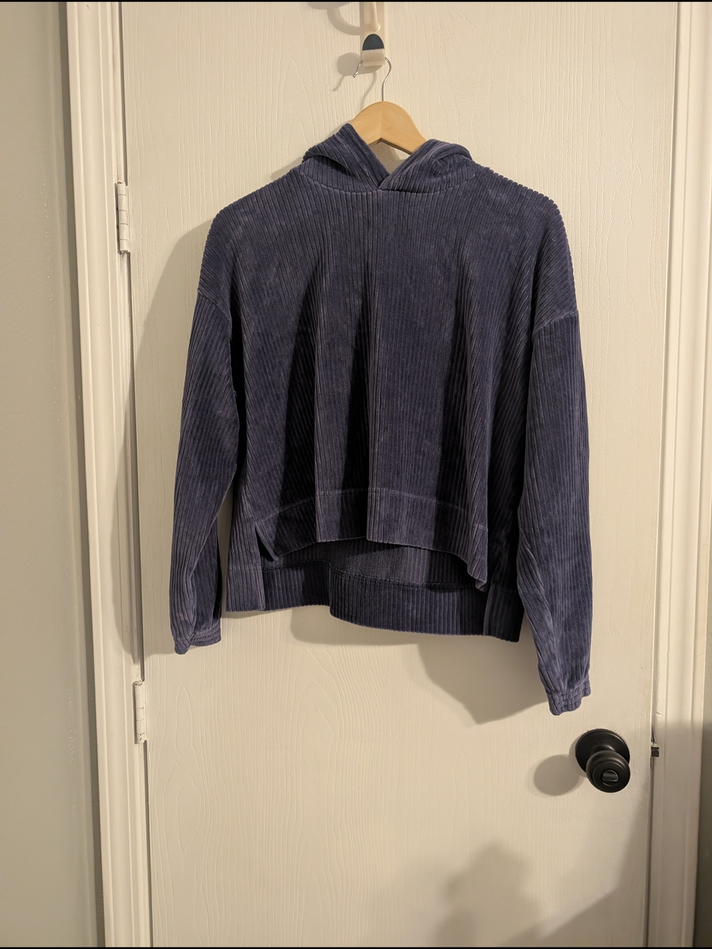 aerie Corduroy Cropped Hoodie in Slate Blue